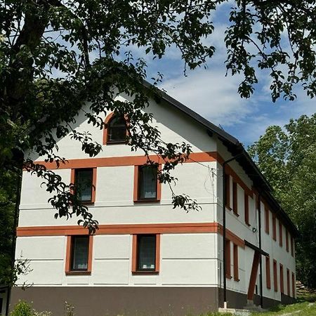 Aparthotel Tkalcovna U Zlateho Potoka Dobrany  Exterior foto
